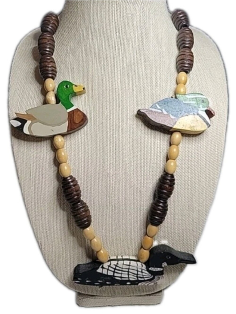 Vintage Chunky Wooden Duck Necklace Carved Wood Waterfowl Loon Mallard Boho 80s